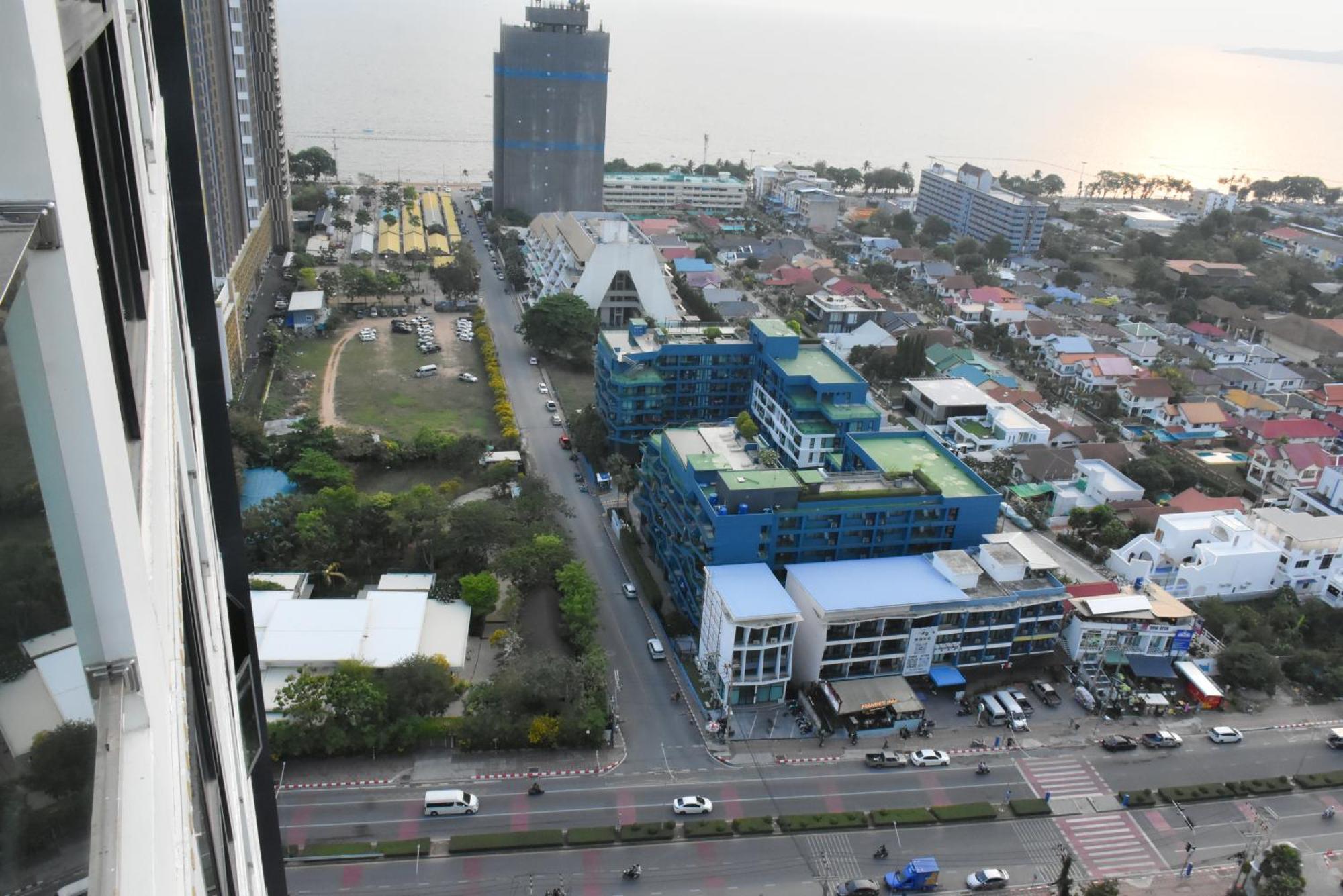 Dusit Grand Condo View Джомтьєн-Біч Номер фото